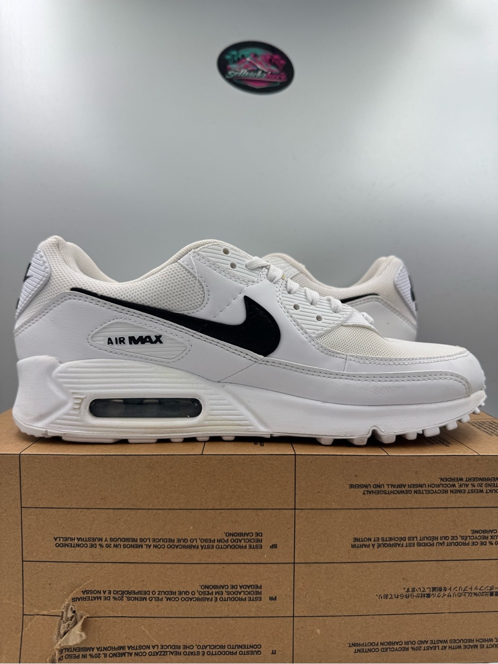 Nike Air Max 90 White Black BRAND NEW Size 10 Women - Picture 5 of 8